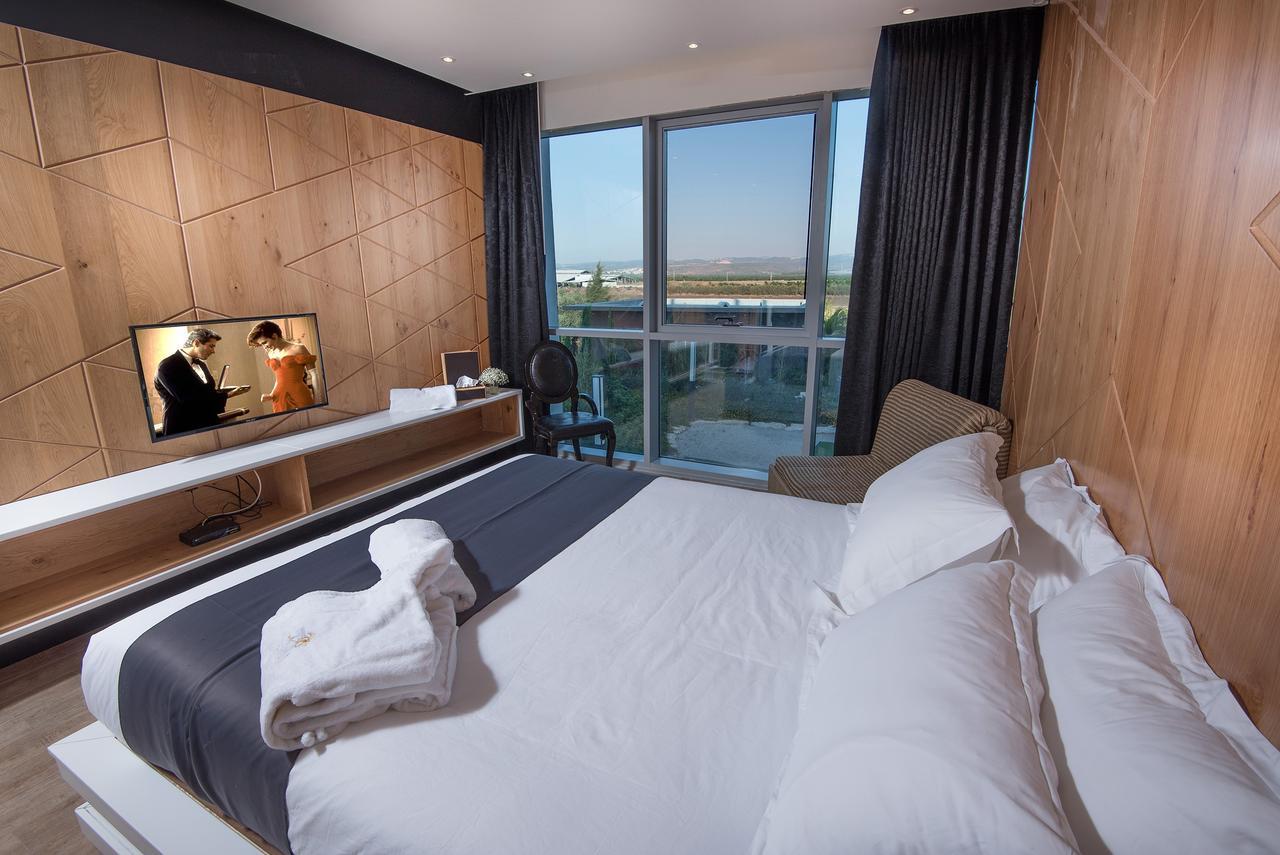 Rimonim Aquaduct Hotel Regba ภายนอก รูปภาพ